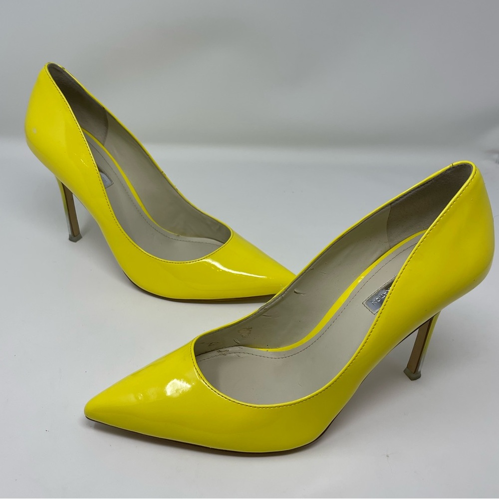 Bcbgeneration: Treasure Pump, Bright Yellow, Faux… - image 1